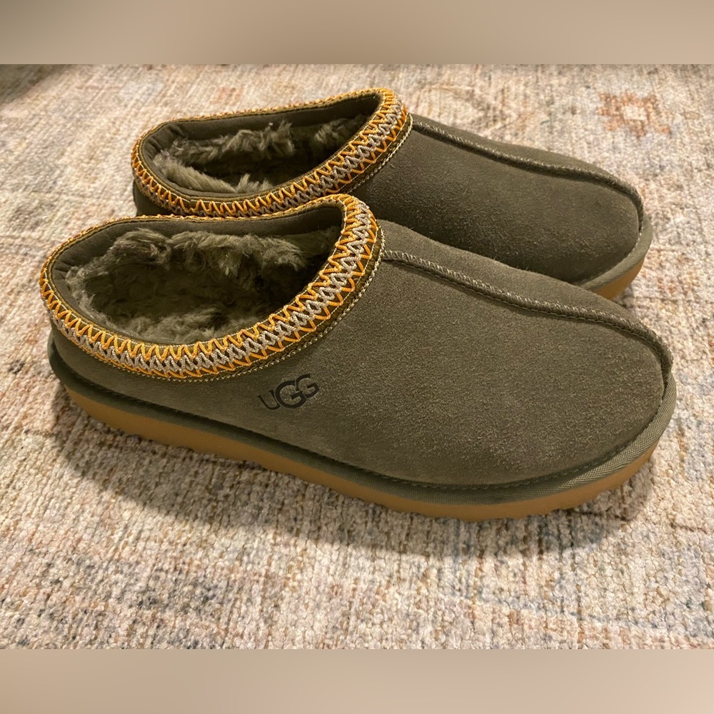UGG Tasman Slipper Women’s Size 11 Burnt Olive